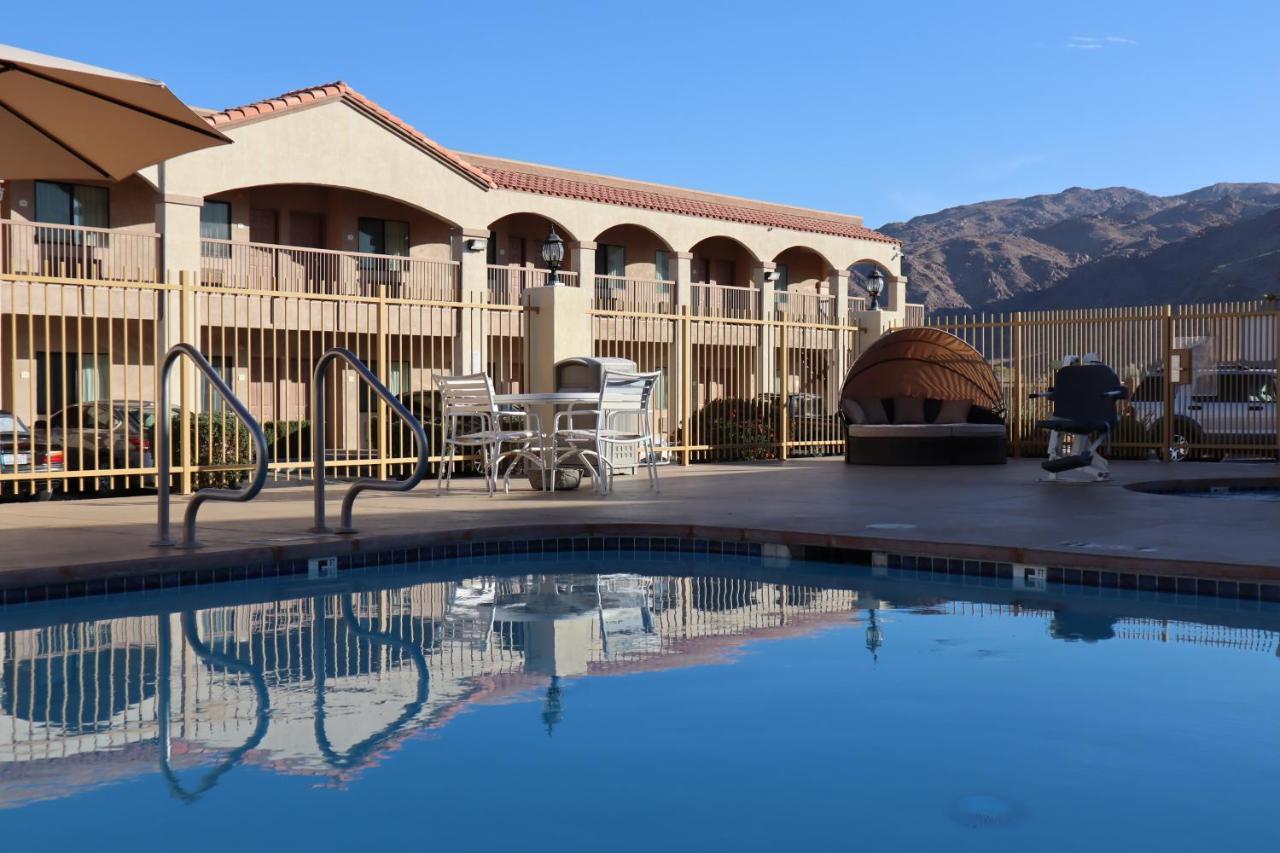 Oasis Inn And Suites 29 Palms Hotel Joshua Tree National Park Twentynine Palms Exterior foto